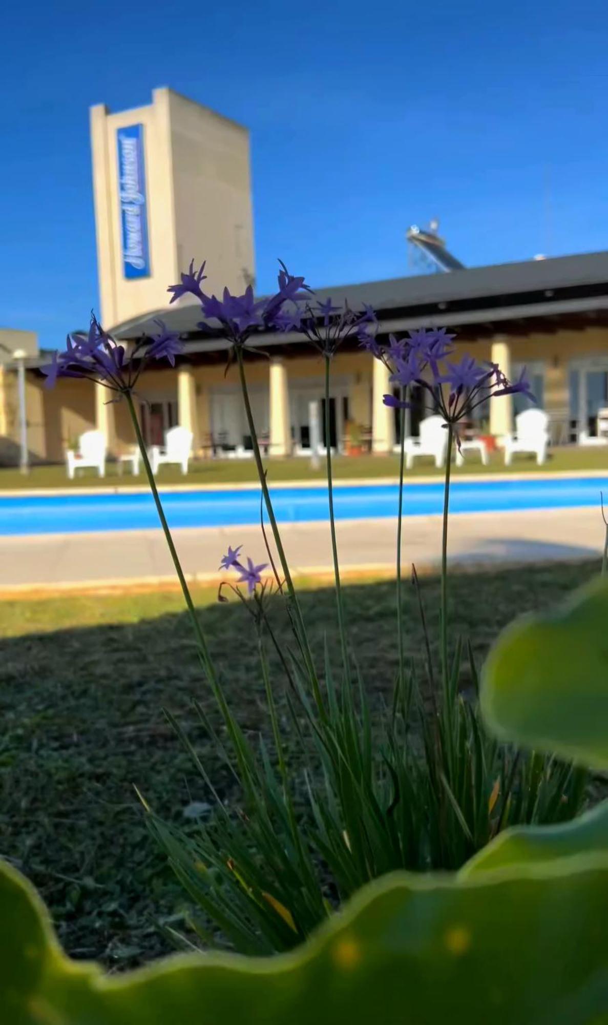 Howard Johnson Inn Rosario De La Frontera Dış mekan fotoğraf