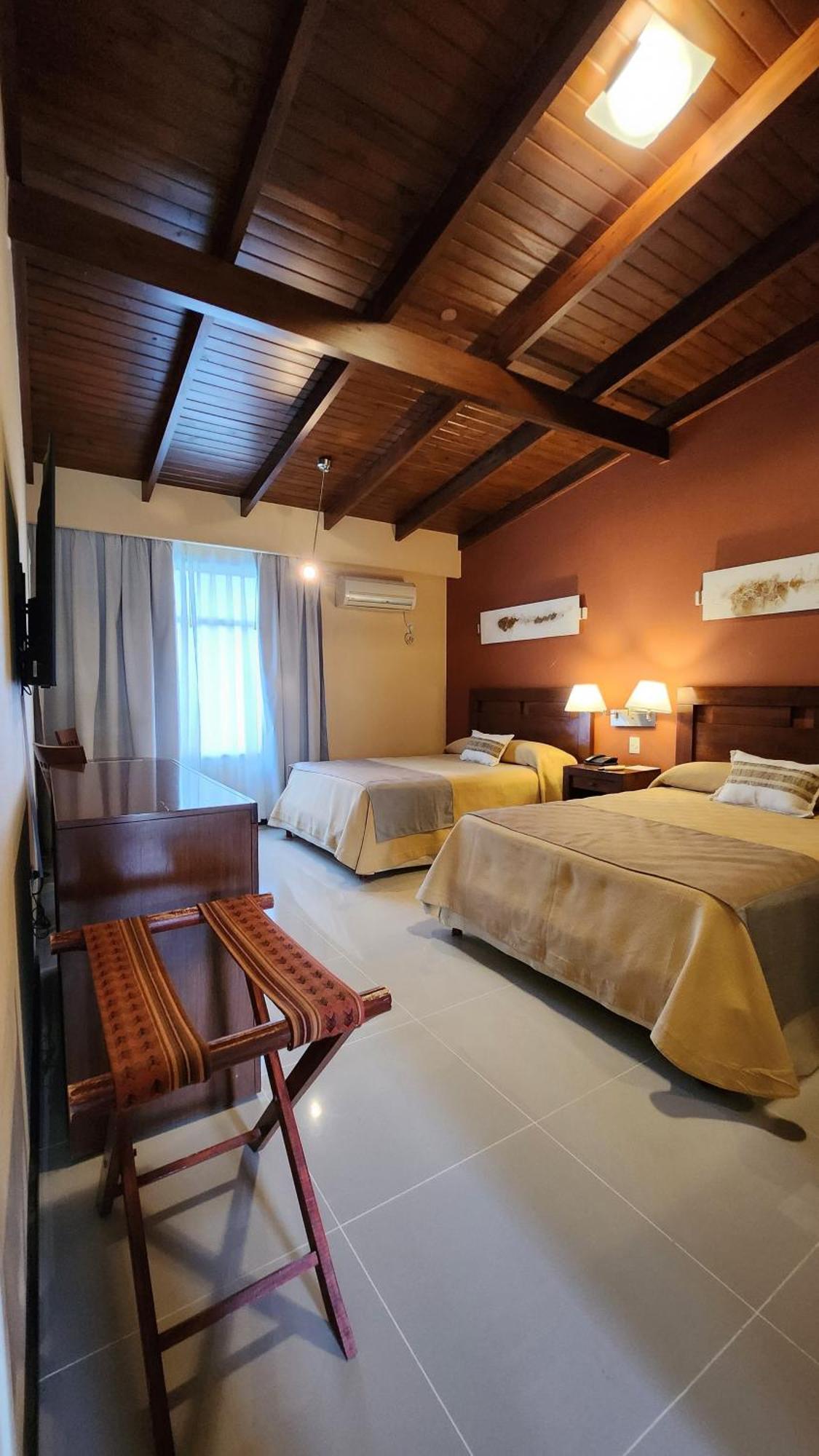 Howard Johnson Inn Rosario De La Frontera Dış mekan fotoğraf