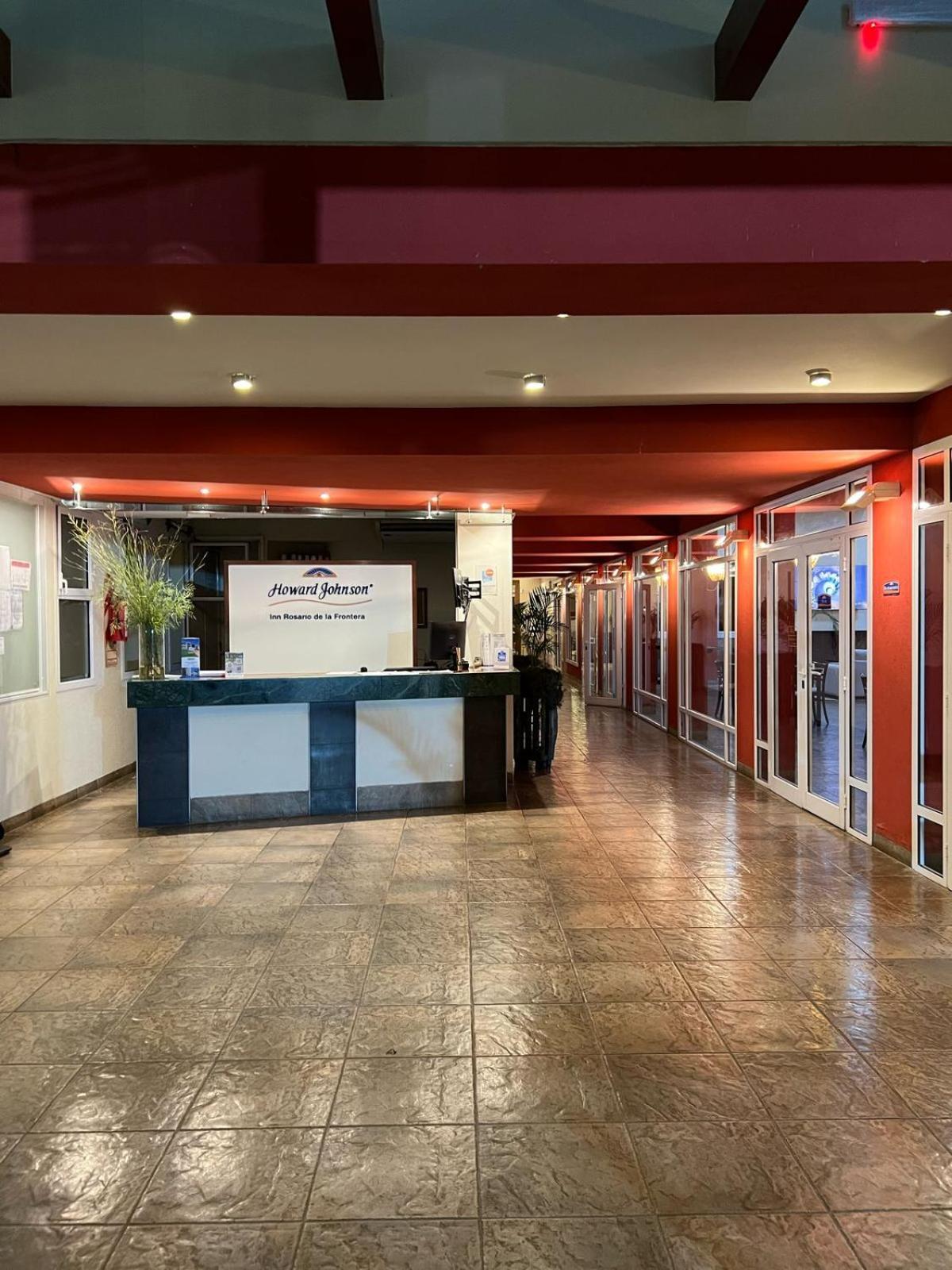 Howard Johnson Inn Rosario De La Frontera Dış mekan fotoğraf