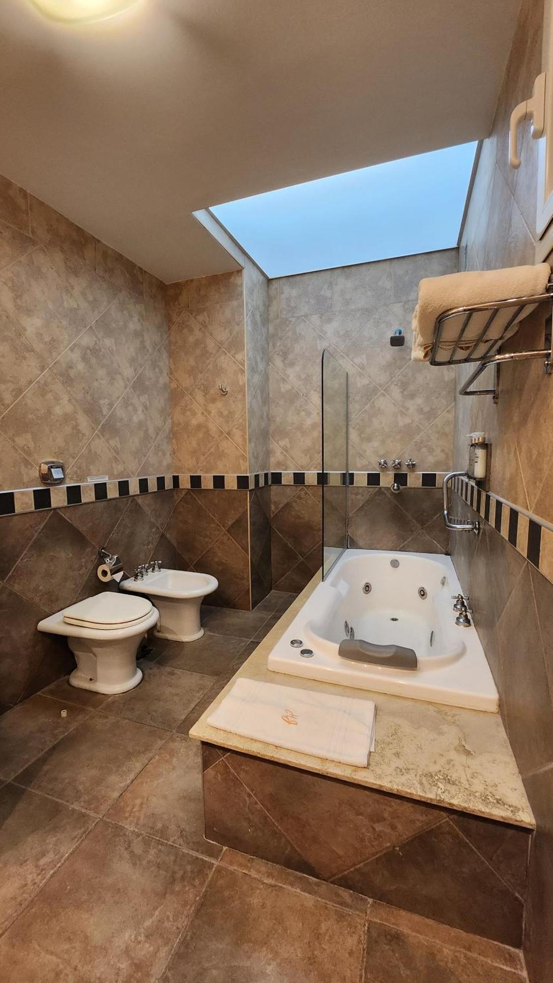 Howard Johnson Inn Rosario De La Frontera Dış mekan fotoğraf