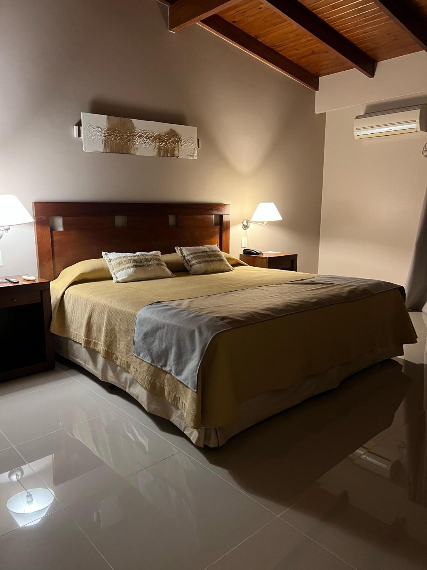 Howard Johnson Inn Rosario De La Frontera Dış mekan fotoğraf