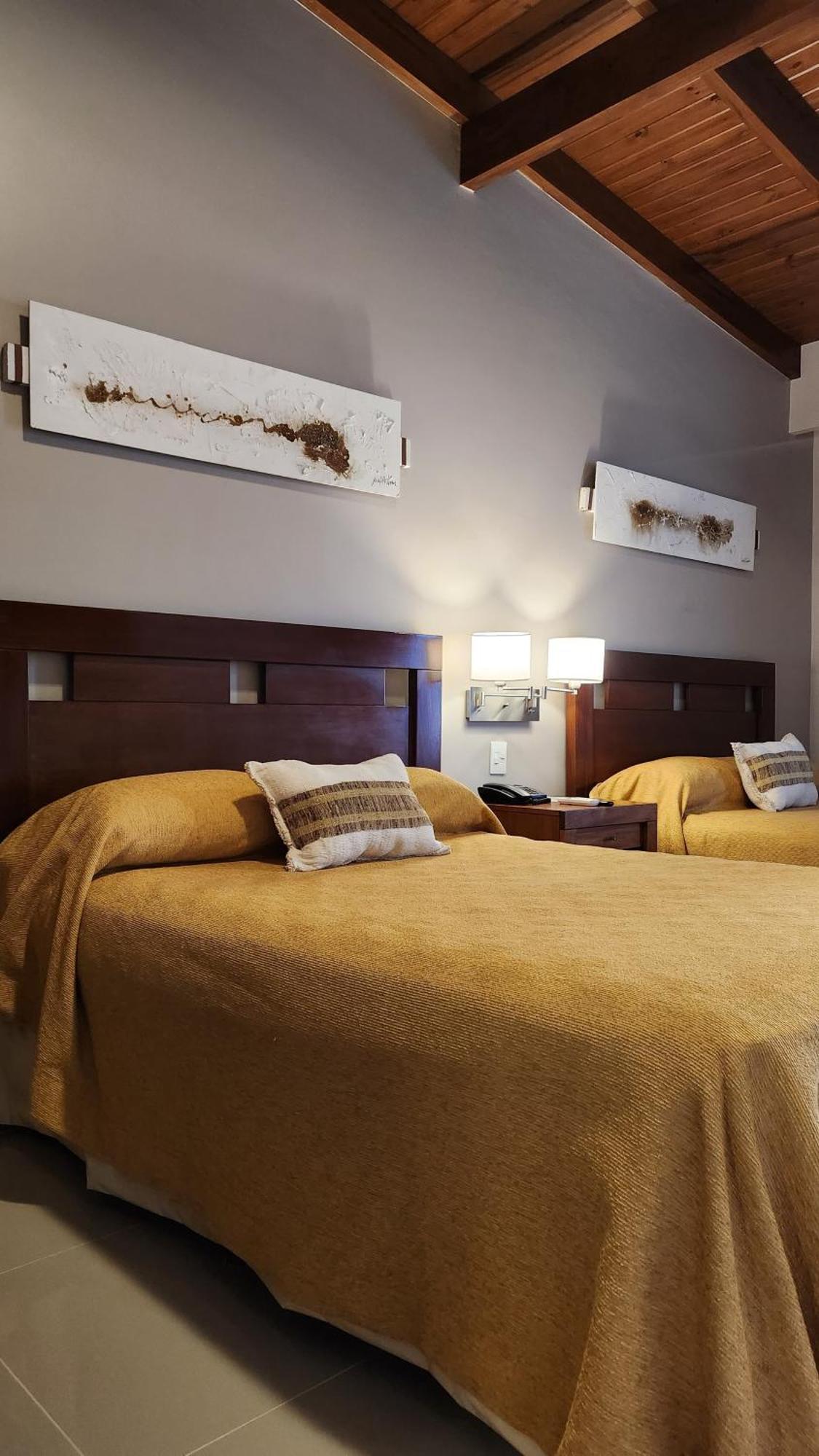 Howard Johnson Inn Rosario De La Frontera Dış mekan fotoğraf