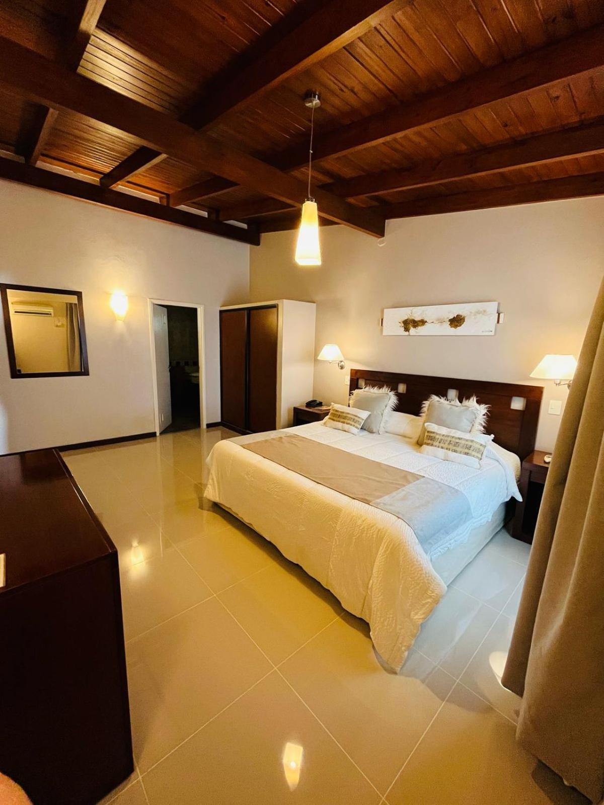 Howard Johnson Inn Rosario De La Frontera Dış mekan fotoğraf