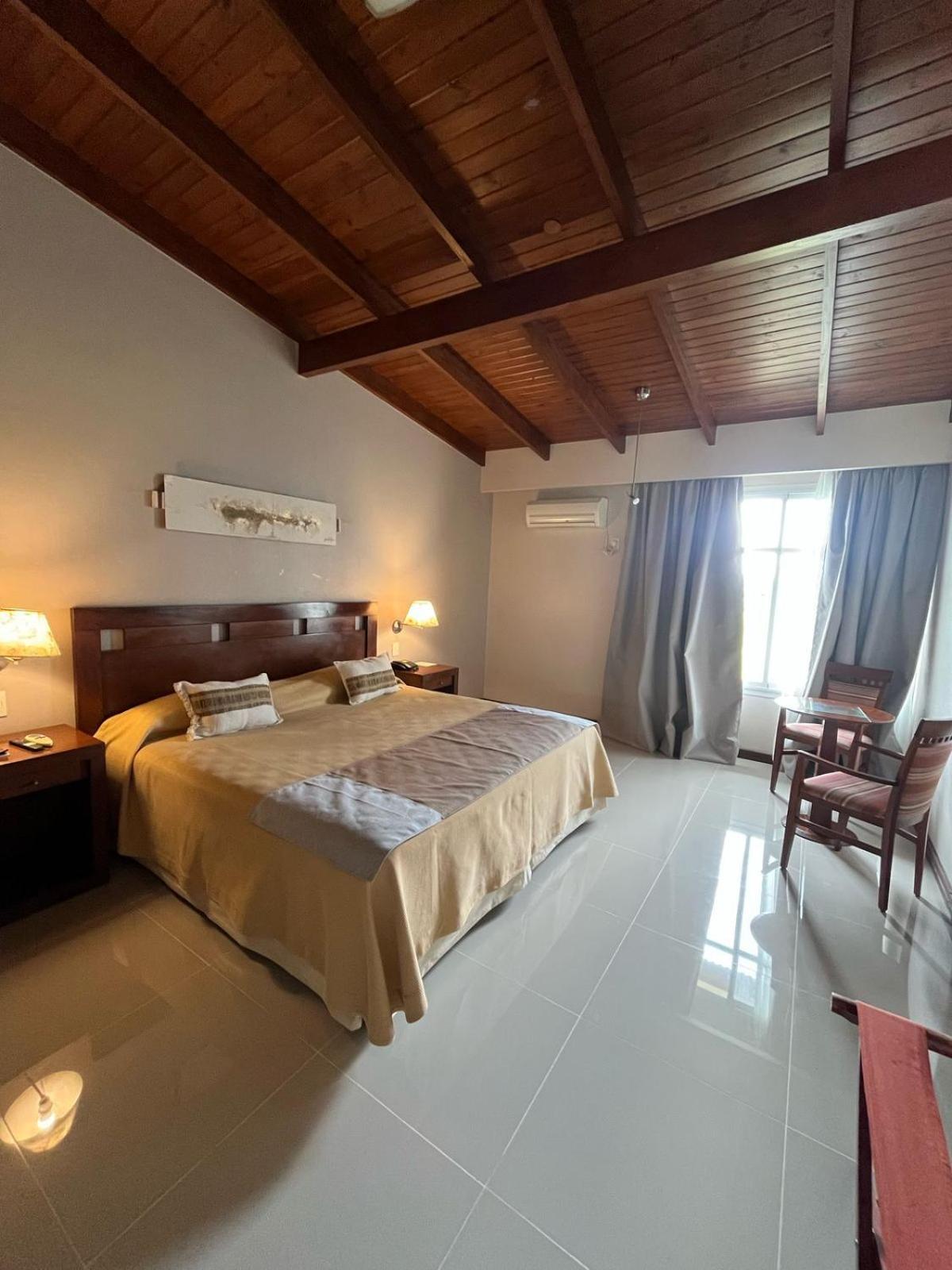 Howard Johnson Inn Rosario De La Frontera Dış mekan fotoğraf